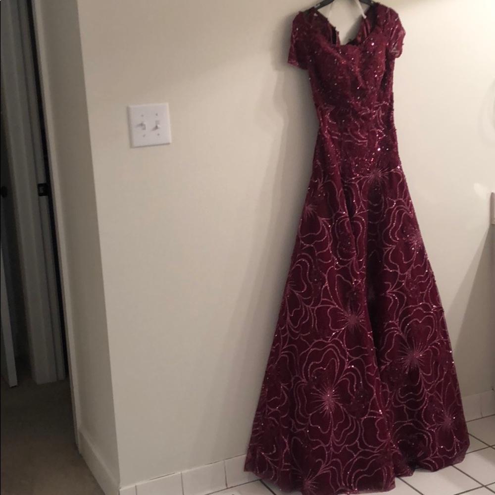Gorgeous formal gown